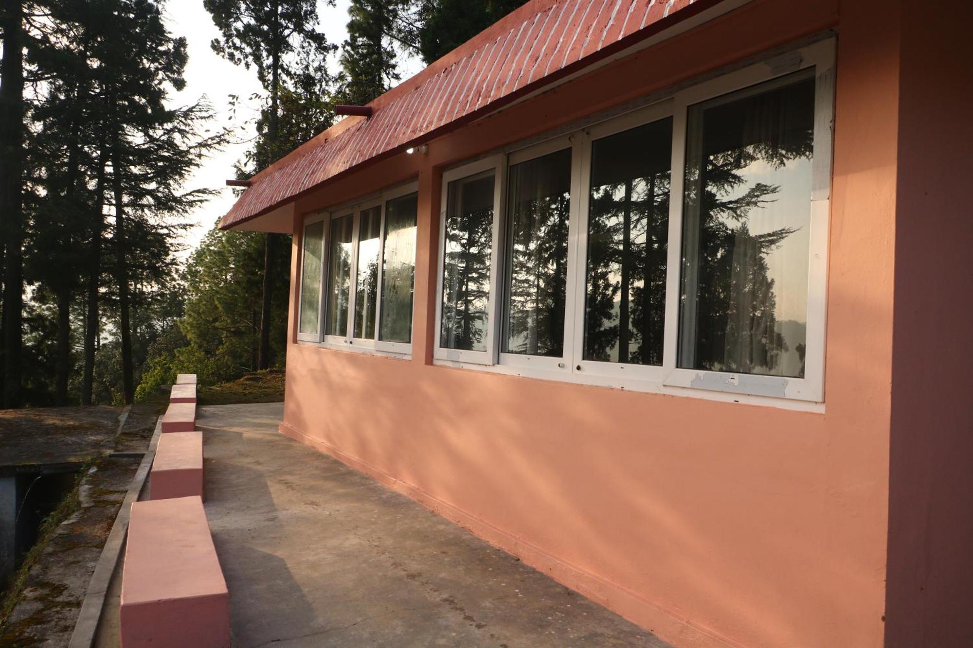 The Deodar Inn Pauri Dış mekan fotoğraf